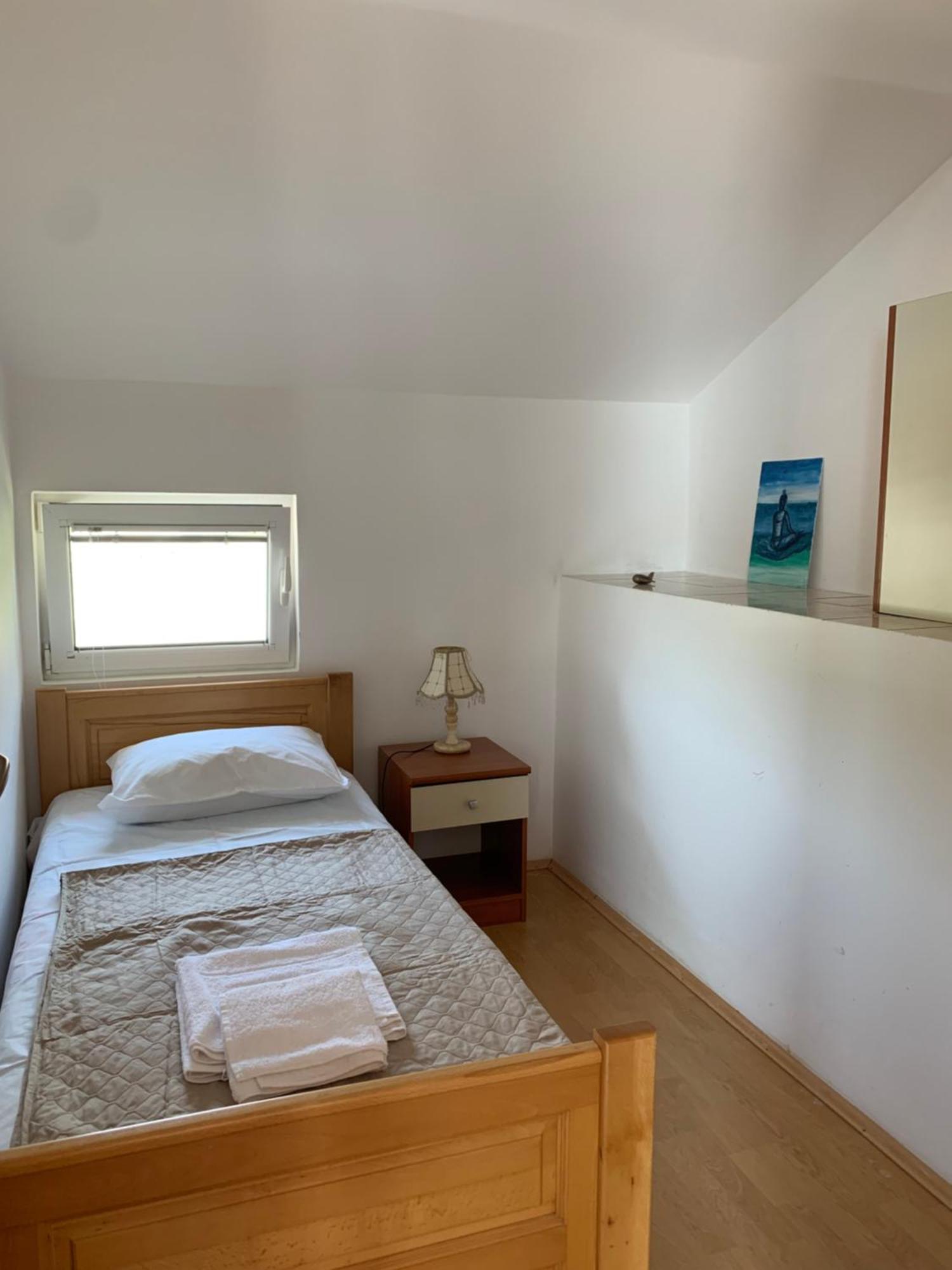 Villa Lila Utjeha Buitenkant foto